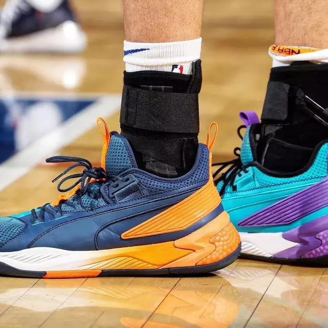 记者：萨拉赫不会随队出征国米，决定由高层和斯洛特共同作出（记者：萨拉赫缺席客战国米，由俱乐部高层与斯洛特联合决定）