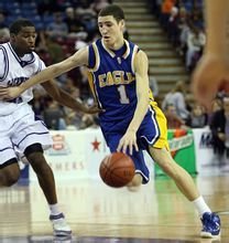 颜骏凌：和范德萨交换了联系方式，在儿时偶像面前踢球是圆梦（颜骏凌谈范德萨：已互换联系方式，在儿时偶像面前踢球圆梦）