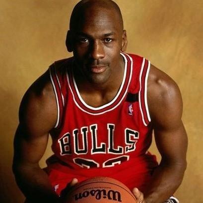 足球欧联杯精彩倒钩破门当选本周最佳进球（欧联杯惊艳倒钩破门荣膺本周最佳进球）