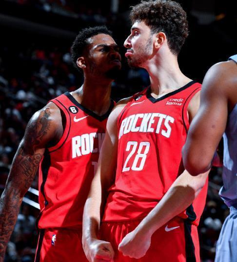 率队夺冠后，梅西蝉联美职联年度MVP（夺冠加身，梅西连续两年荣膺美职联年度MVP）