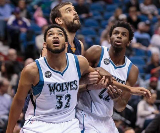 赖因德斯：米兰今年有机会争冠；未来是否会回归？回头见吧（赖因德斯：米兰本季有望争冠；是否回归？改天再说）