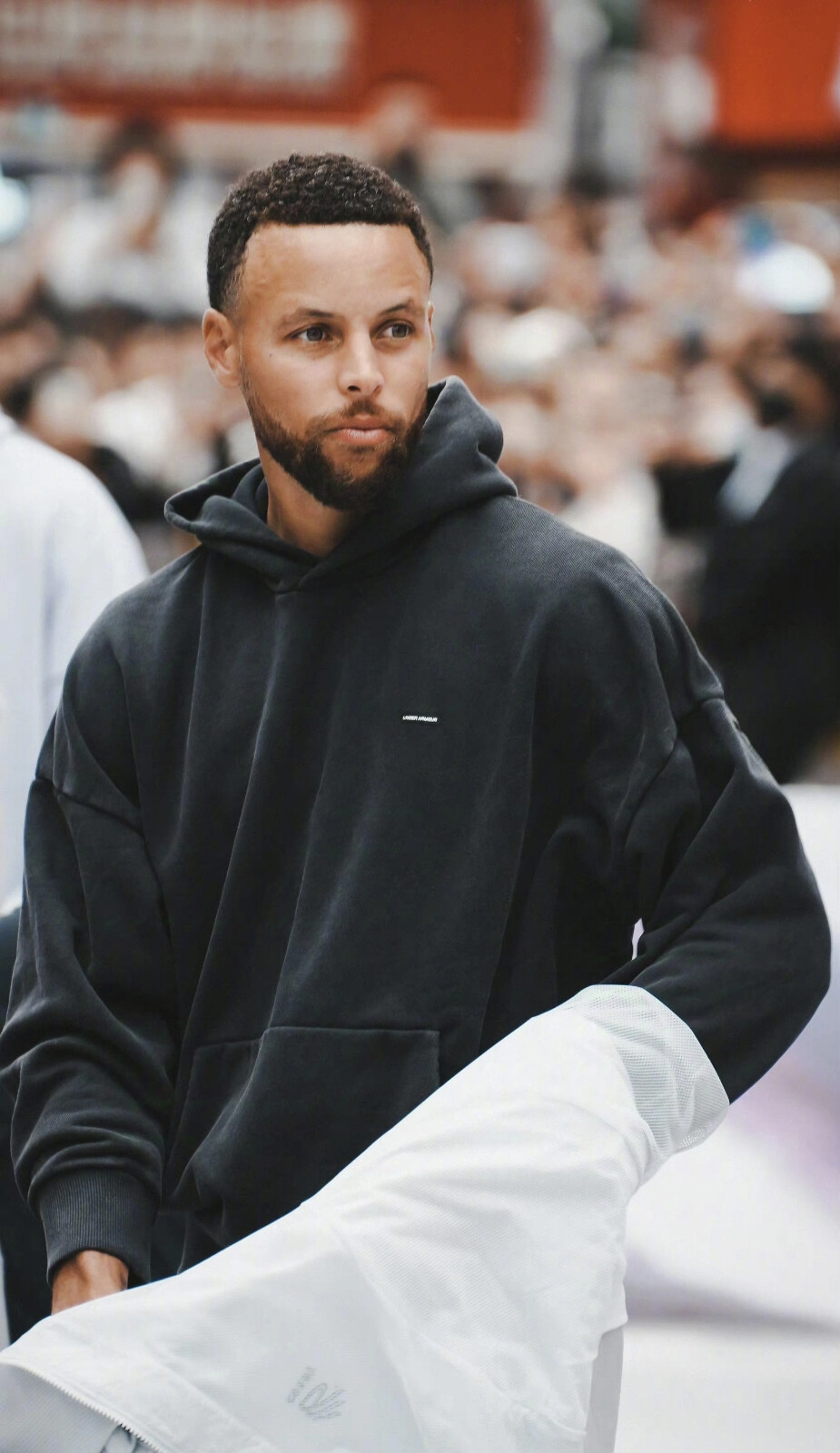 王大雷晒和女儿一起跳舞的视频，韦世豪：有点卡哇伊了（王大雷分享与女儿共舞短片，韦世豪留言：有点萌）