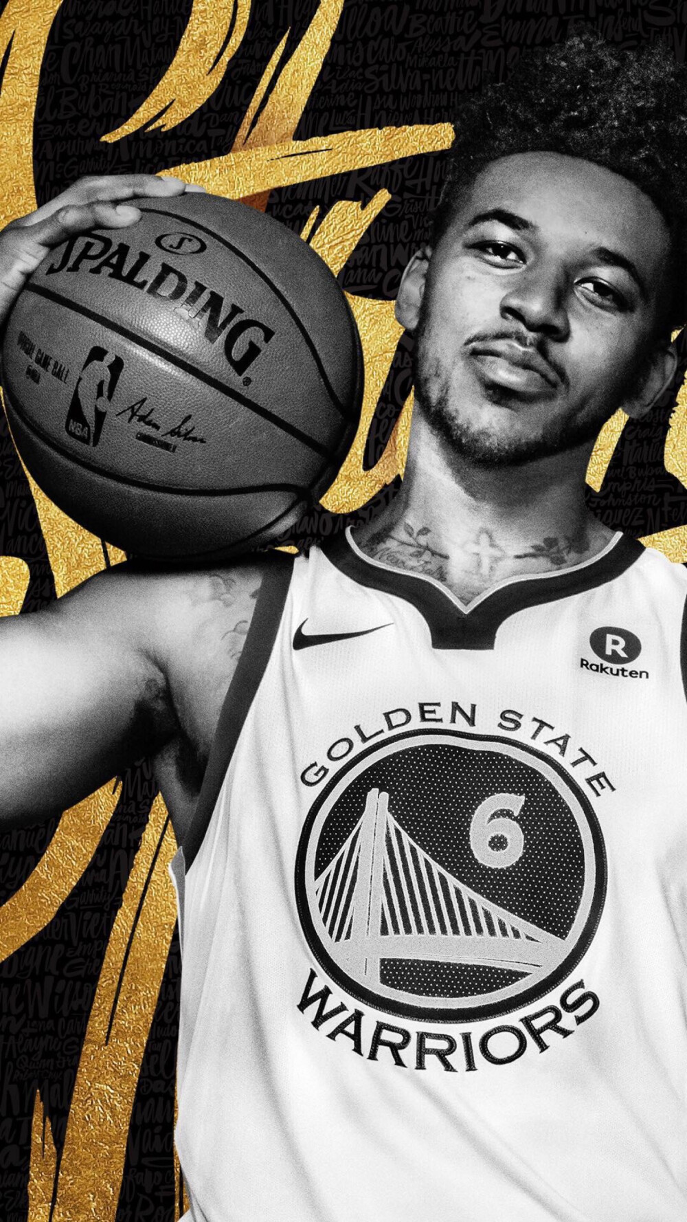 西足协前主席鲁比亚莱斯在发布会被扔鸡蛋，试图回击但被拦住（西足协前主席鲁比亚莱斯发布会上遭掷鸡蛋，欲回击被制止）